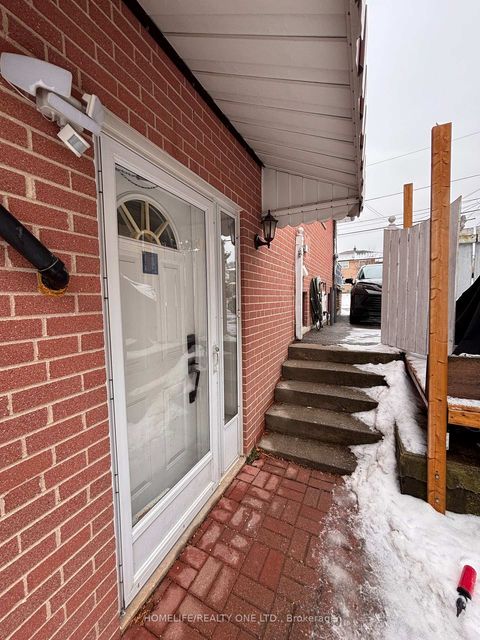 Photo 30 at 77 Newlin Crescent, Jane Heights, Toronto