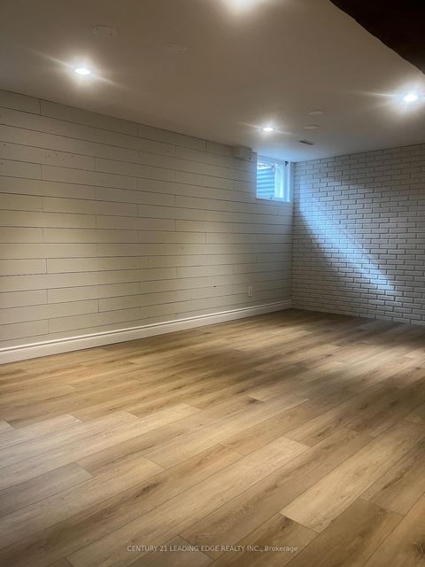 Photo 9 at 24 King Henrys Boulevard, Sullivan, Toronto