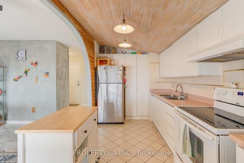 Photo 7 at 1113 - 9 Four Winds Drive, York University Heights, Toronto