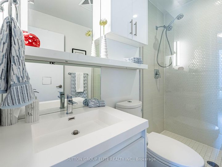 Photo 37 at 106 - 128 Fairview Mall Drive, Don Valley Village, Toronto