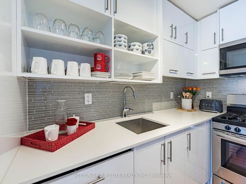 Photo 13 at 106 - 128 Fairview Mall Drive, Don Valley Village, Toronto