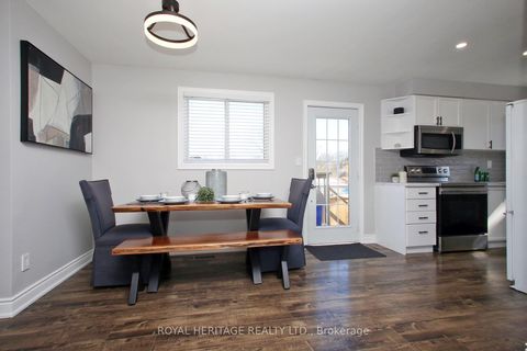 Photo 9 at 641 Deauville Court, Pinecrest, Oshawa