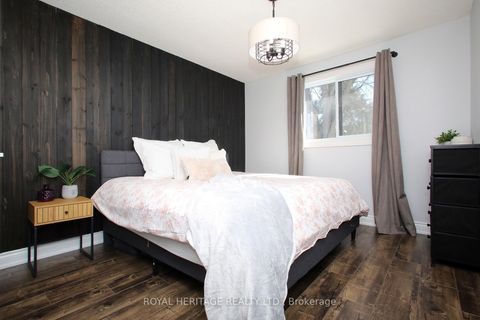 Photo 12 at 641 Deauville Court, Pinecrest, Oshawa