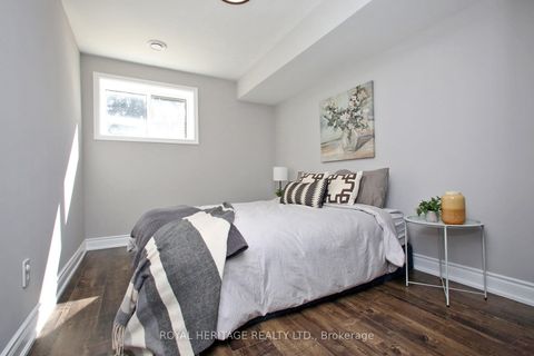 Photo 17 at 641 Deauville Court, Pinecrest, Oshawa