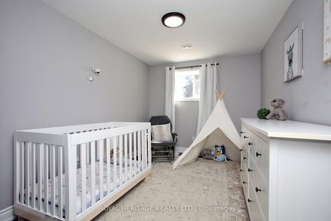 Photo 18 at 641 Deauville Court, Pinecrest, Oshawa