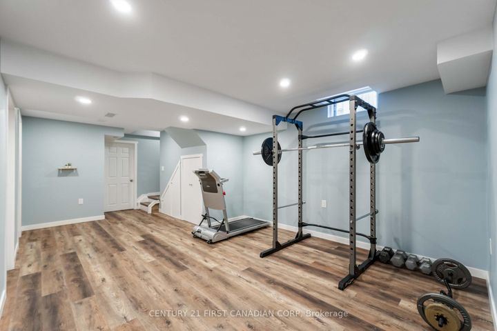 Photo 30 at 49 Foxtrot Drive, Stoney Creek Mountain, Hamilton