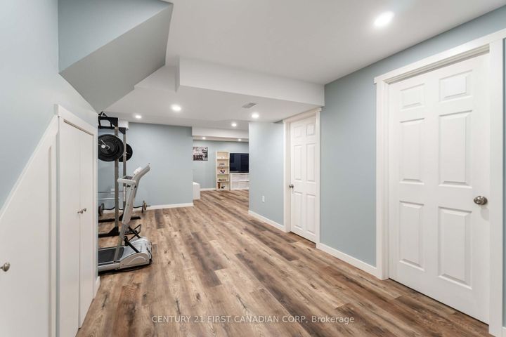 Photo 31 at 49 Foxtrot Drive, Stoney Creek Mountain, Hamilton