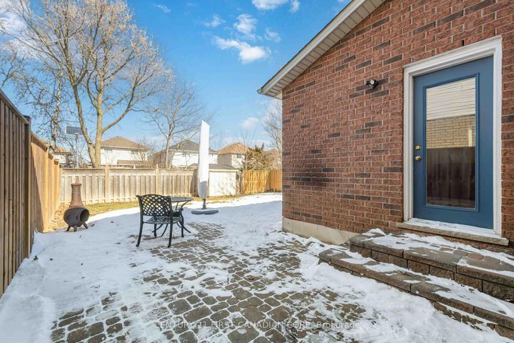 Photo 34 at 49 Foxtrot Drive, Stoney Creek Mountain, Hamilton