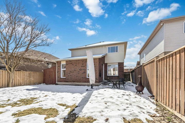 Photo 38 at 49 Foxtrot Drive, Stoney Creek Mountain, Hamilton