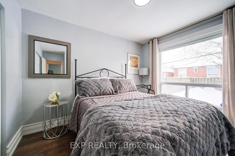 Photo 12 at 47 Brenda Crescent, Kennedy Park, Toronto