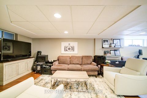 Photo 34 at 47 Brenda Crescent, Kennedy Park, Toronto