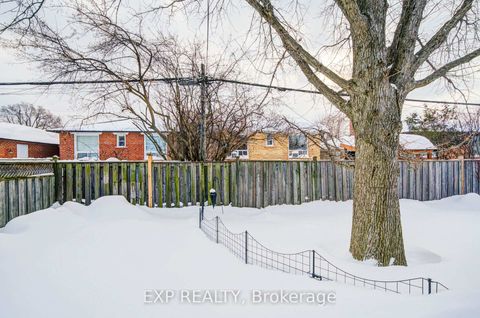 Photo 42 at 47 Brenda Crescent, Kennedy Park, Toronto