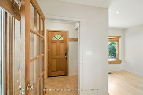 Photo 2 at 250 Robert Street, University, Toronto