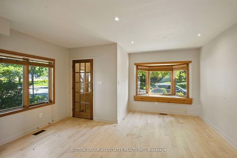 Photo 3 at 250 Robert Street, University, Toronto