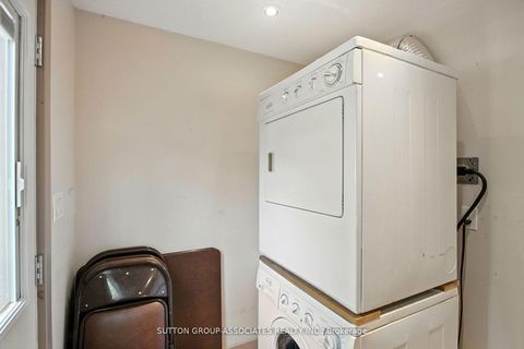 Photo 13 at 250 Robert Street, University, Toronto