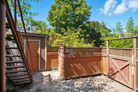 Photo 15 at 250 Robert Street, University, Toronto