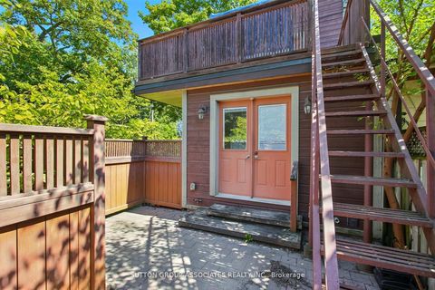 Photo 16 at 250 Robert Street, University, Toronto