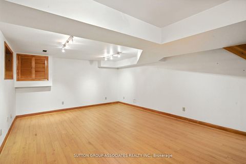 Photo 32 at 250 Robert Street, University, Toronto