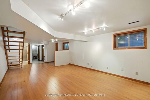 Photo 33 at 250 Robert Street, University, Toronto