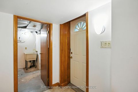 Photo 36 at 250 Robert Street, University, Toronto