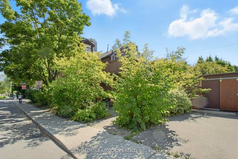 Photo 38 at 250 Robert Street, University, Toronto