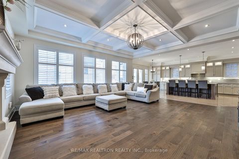 Photo 9 at 63 Cairns Gate, King City, King