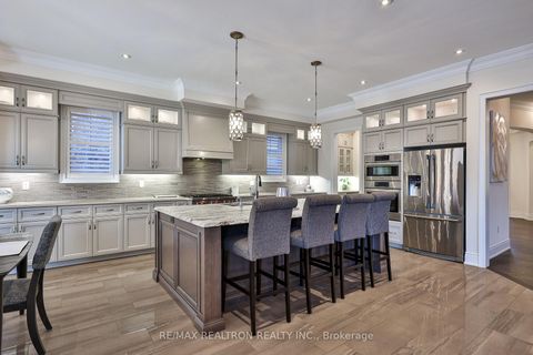 Photo 11 at 63 Cairns Gate, King City, King