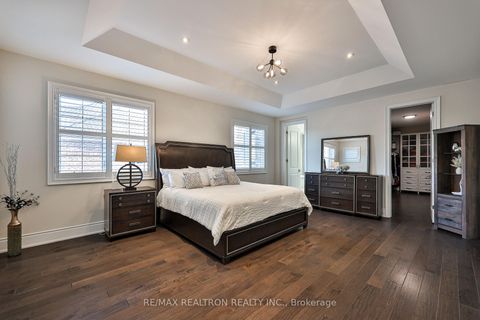 Photo 25 at 63 Cairns Gate, King City, King