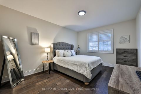 Photo 30 at 63 Cairns Gate, King City, King