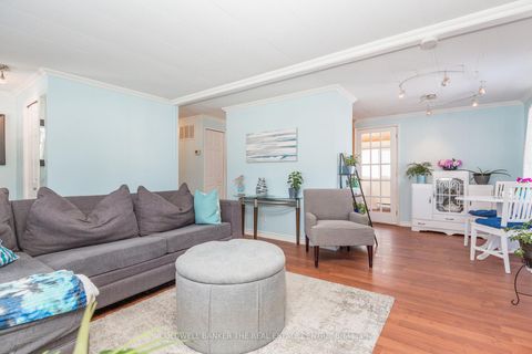 Photo 6 at 5 Broadway Avenue, Rural Innisfil, Innisfil