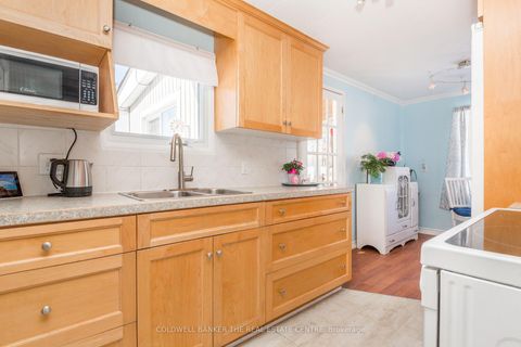 Photo 11 at 5 Broadway Avenue, Rural Innisfil, Innisfil