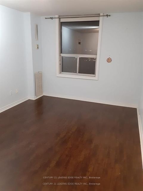 Photo 2 at 1605 - 5 Shady Golfway, Flemingdon Park, Toronto