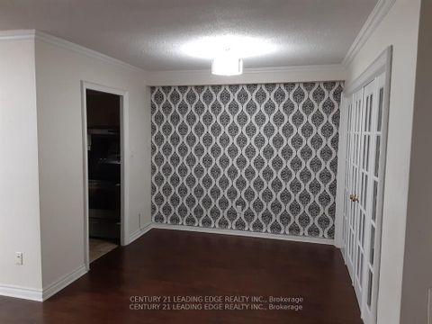 Photo 4 at 1605 - 5 Shady Golfway, Flemingdon Park, Toronto