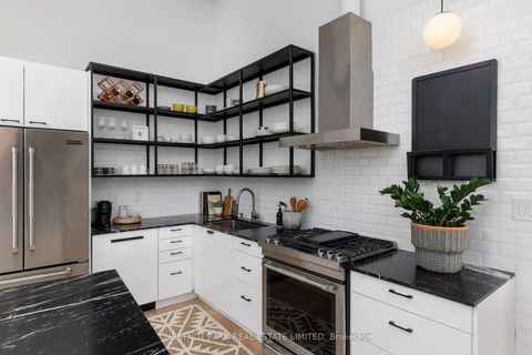 Photo 10 at 313 - 90 Sumach Street, Moss Park, Toronto