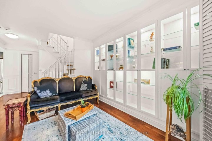 Photo 3 at 112 - 60 Homewood Avenue, South St. James Town, Toronto