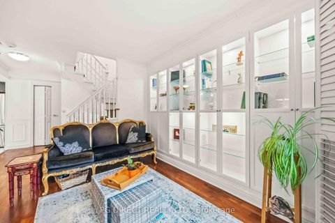 Photo 3 at 112 - 60 Homewood Avenue, South St. James Town, Toronto