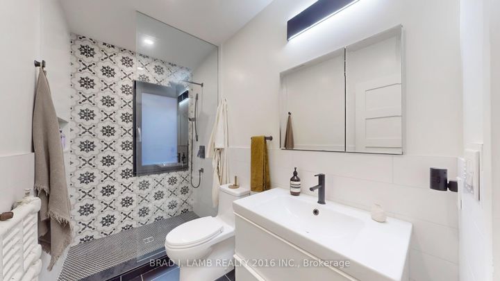 Photo 8 at 1558 Davenport Road, Wychwood, Toronto