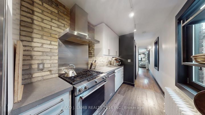 Photo 16 at 1558 Davenport Road, Wychwood, Toronto