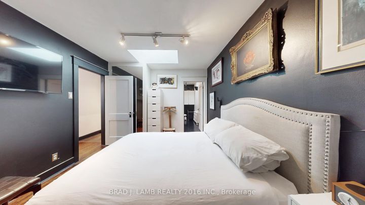 Photo 18 at 1558 Davenport Road, Wychwood, Toronto