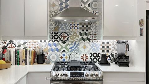 Photo 4 at 1558 Davenport Road, Wychwood, Toronto