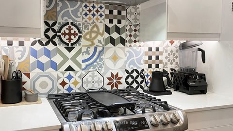 Photo 6 at 1558 Davenport Road, Wychwood, Toronto