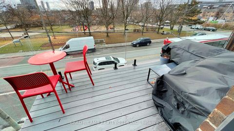 Photo 22 at 1558 Davenport Road, Wychwood, Toronto