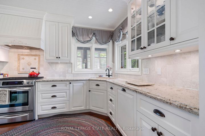 Photo 12 at 402 Progreston Road, Rural Flamborough, Hamilton