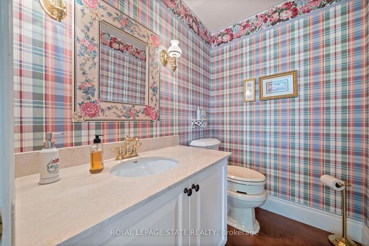 Photo 18 at 402 Progreston Road, Rural Flamborough, Hamilton