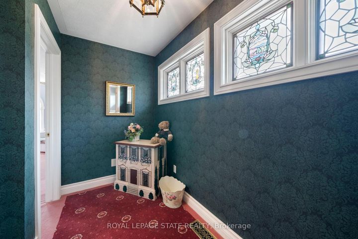 Photo 23 at 402 Progreston Road, Rural Flamborough, Hamilton