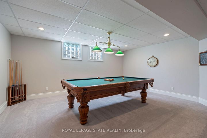 Photo 33 at 402 Progreston Road, Rural Flamborough, Hamilton