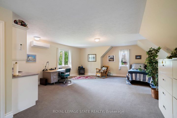 Photo 35 at 402 Progreston Road, Rural Flamborough, Hamilton