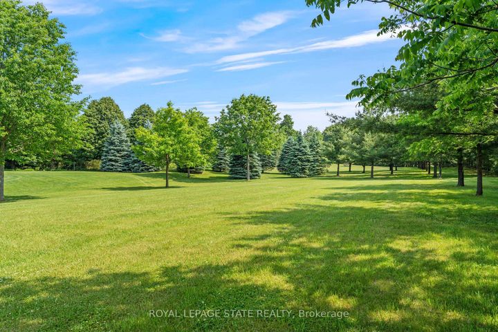 Photo 37 at 402 Progreston Road, Rural Flamborough, Hamilton