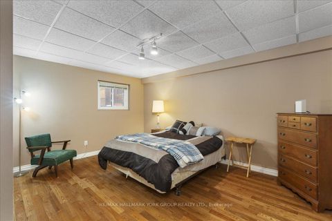 Photo 25 at 99 Peevers Crescent, Glenway Estates, Newmarket