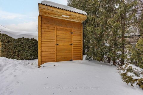 Photo 31 at 99 Peevers Crescent, Glenway Estates, Newmarket